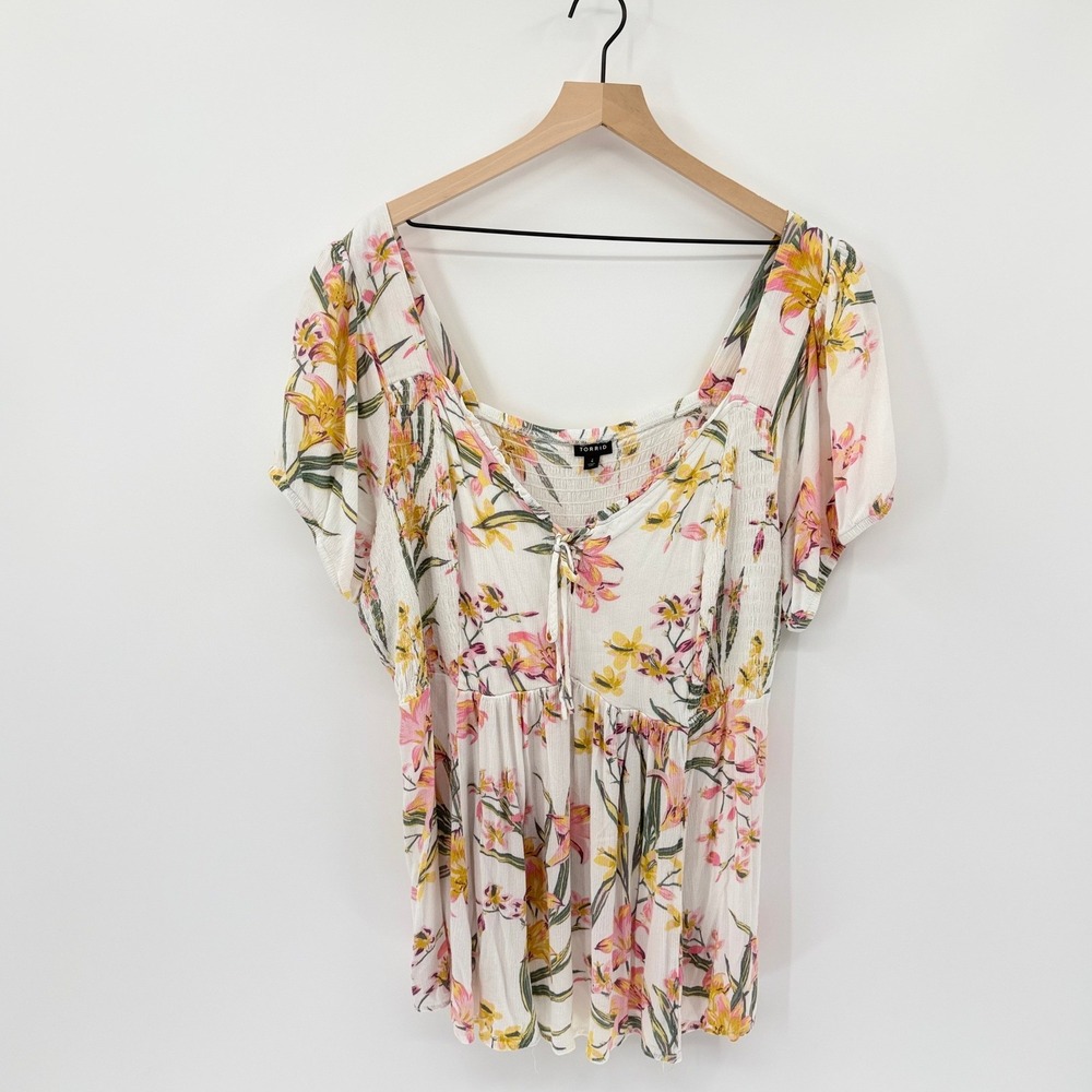 Torrid Plus Size Romantic Floral Babydoll Smocked Cottagecore Blouse Size 4X EUC - Picture 2 of 6